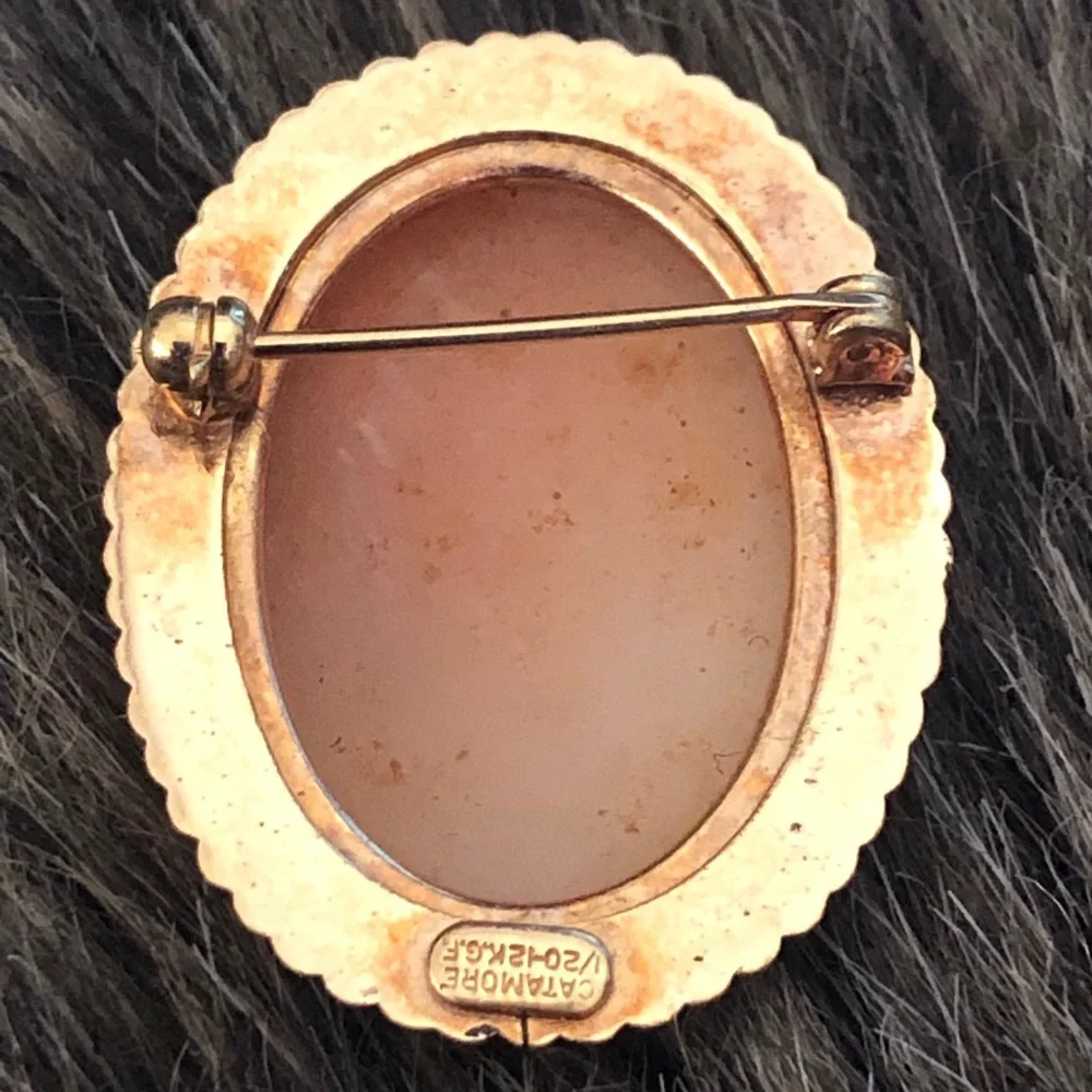 Antique 1940s Catamore 1/20 12kt GF cameo brooch